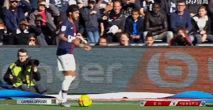 官方：38岁洛里与洛杉矶FC达成1+1续约协议