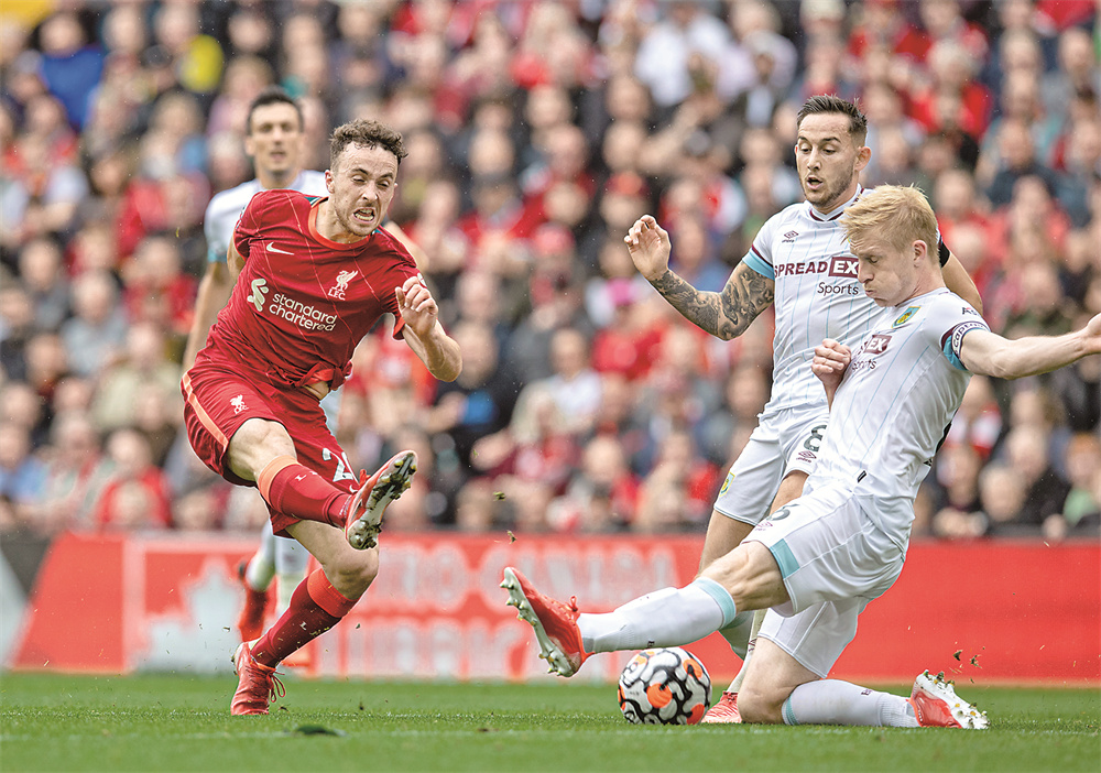 湖人新赛季连胜三场，团队配合显著提升