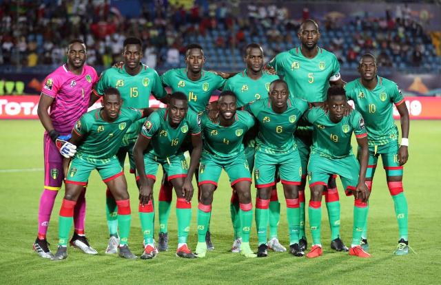 东詹缺阵里夫斯36分难救主，布朗复出30+8+8，凯尔特人大胜湖人