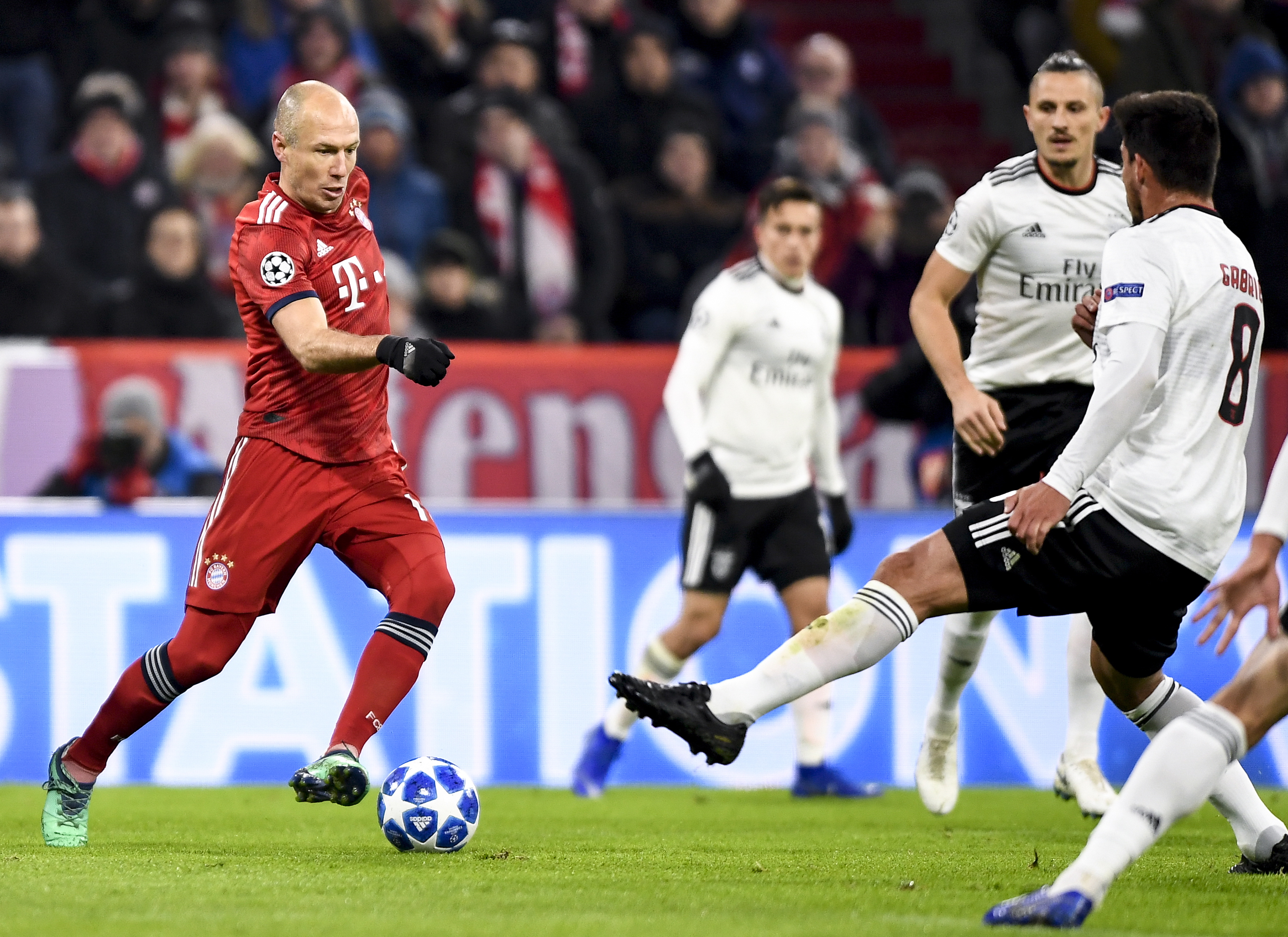 谁给了球迷“训话”的权力？