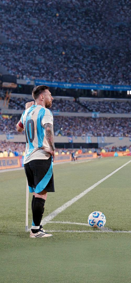 骑士以135比119大胜步行者，豪取赛季第13胜，稳居东部第六。