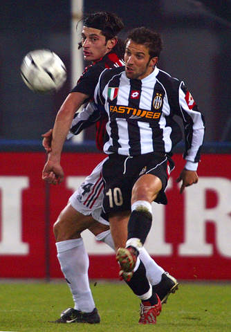 欧洲足球一夜疯狂：水晶宫绝杀，多特6轮不败，罗马爆冷