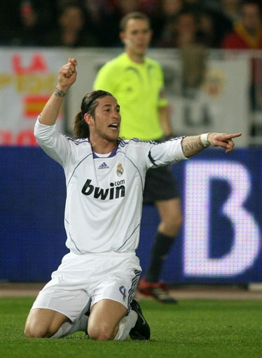 中超赛程更新：关注榜首积分变化,