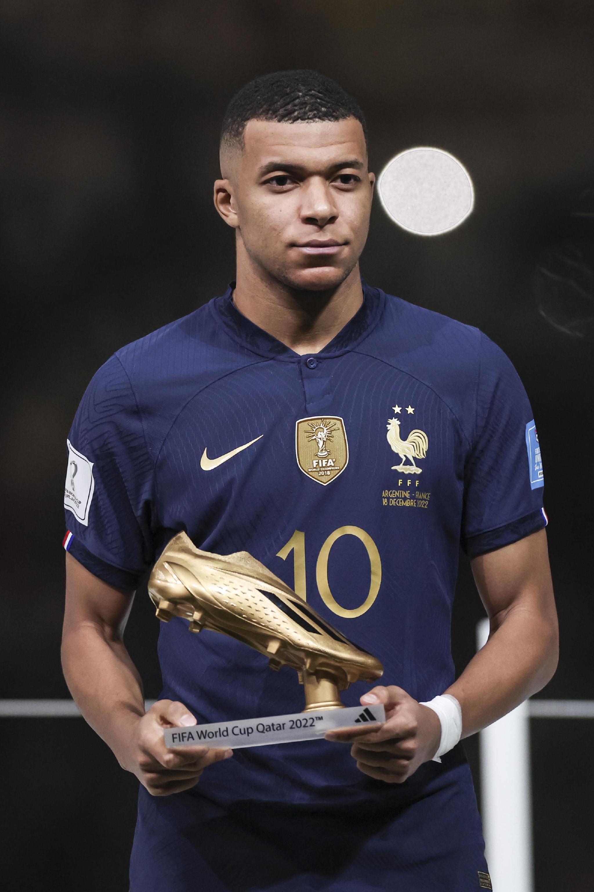 半场战报：摩纳哥2-1帕福斯，南野拓实、巴洛贡破门