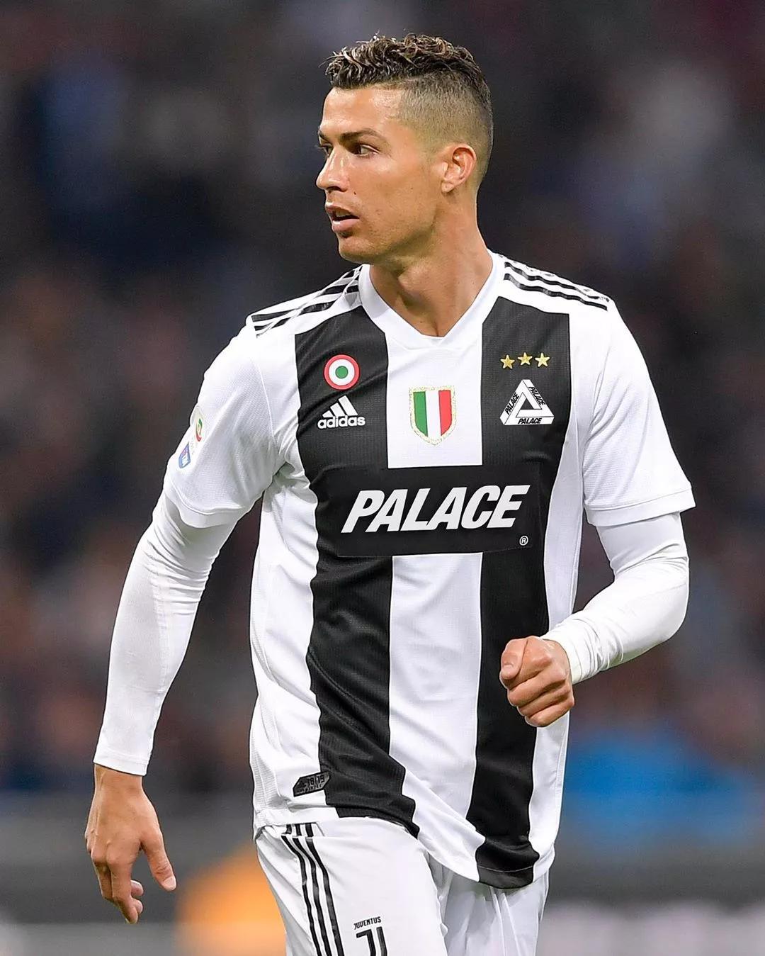 不到24岁！杰伦·约翰逊成为历史上砍下20+15+15最年轻前锋