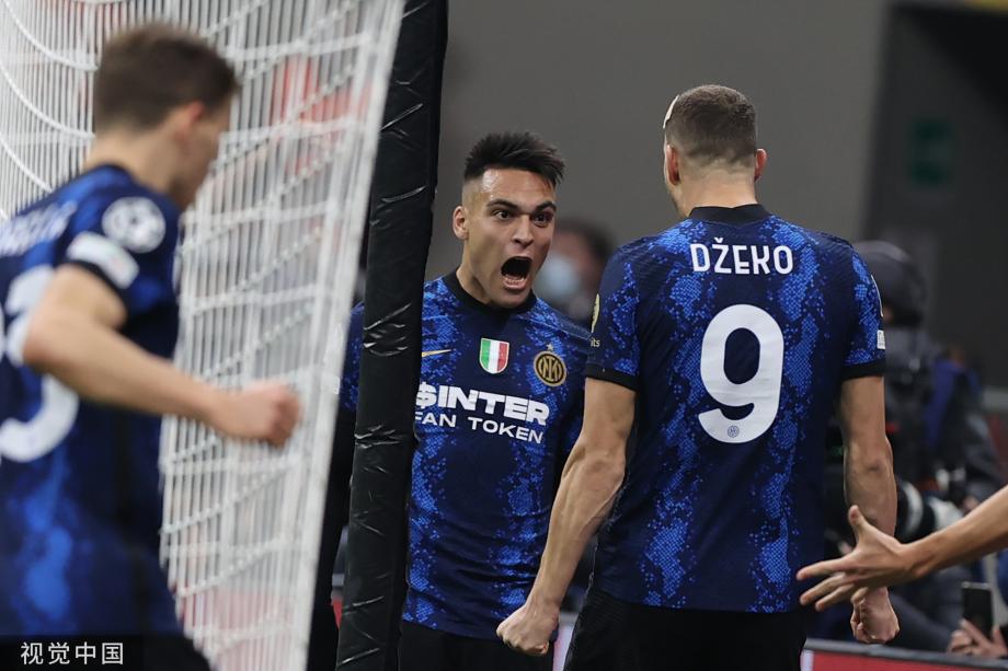 疯狂对轰！康宁汉姆半场18+8+5对飙贝恩21分